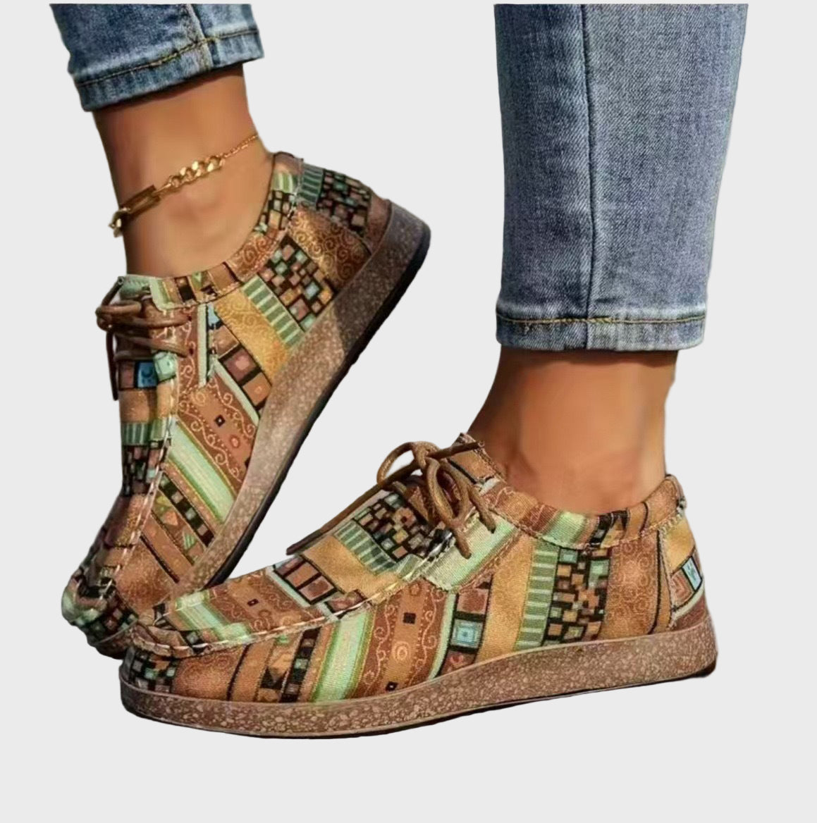 Kincső - Boho Mintás Sportcipő