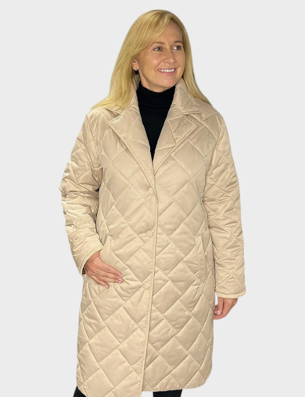 Éclati kabát – időtlen elegancia merész árnyalattal